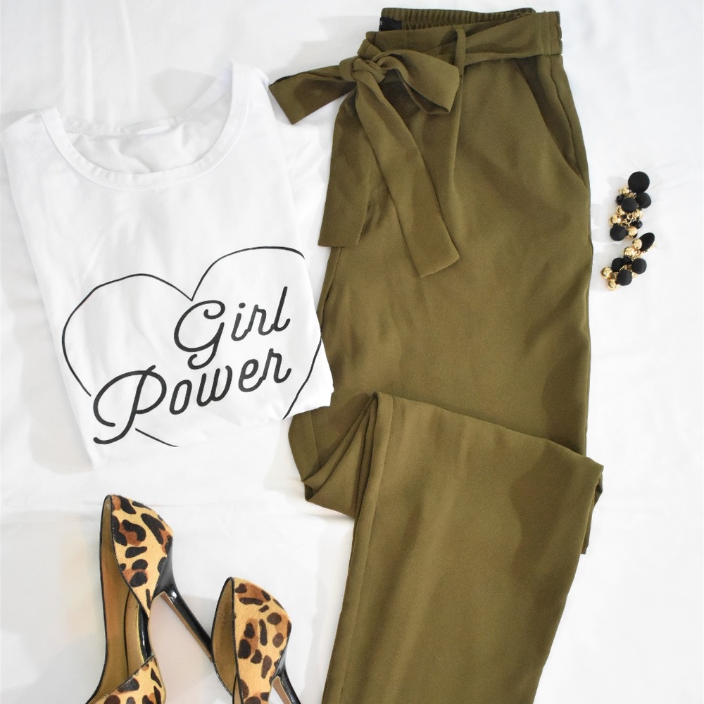 Women's Front Tie Taper Paper Bag Pant